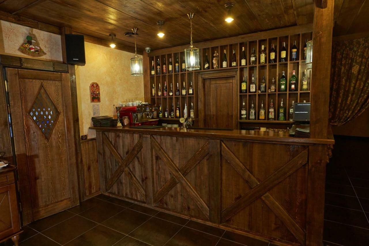 Bed and Breakfast Charivna Taistra Бровары Экстерьер фото